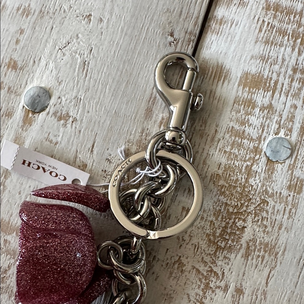 COACH GLITTER RESIN TEA ROSE BAG CHARM SILVER/STRAWBERRY NWT - Picture 3 of 6